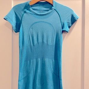 Women’s lulu lemon run swiftly tshirt